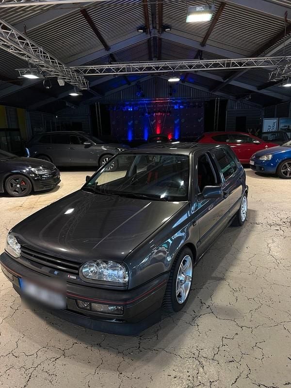 Grau Gebraucht 1992 VW Golf III GTI Kleinwagen | 4.450 € - Bild 1/4