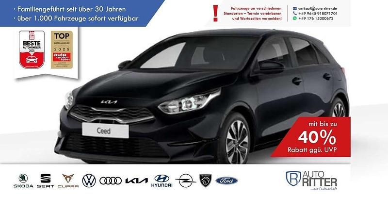 Zilinaschwarz metallic Neu 2025 Kia Ceed Silver Limousine | 21.490 € (Fairer Preis) - Bild 1/2