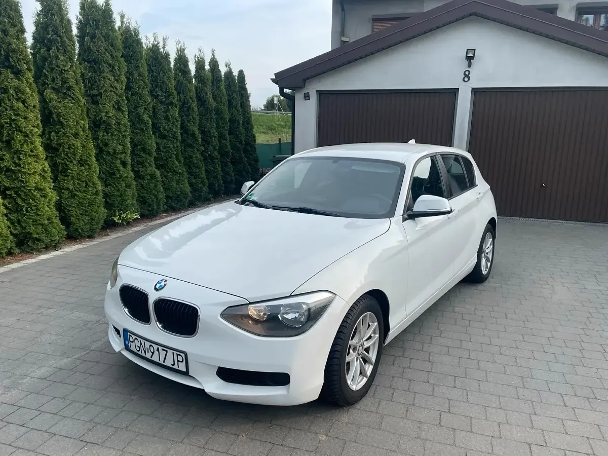 Gebraucht BMW 114 102 PS (75 kW) 2012 Weiß Kleinwagen