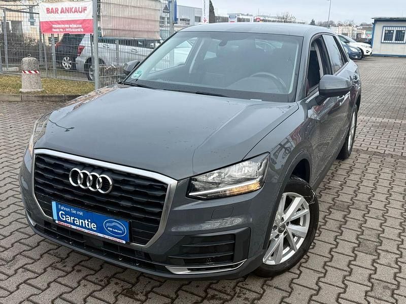 Gebraucht Audi Q2 Ambiente 116 PS (85 kW) 2018 Grau SUV