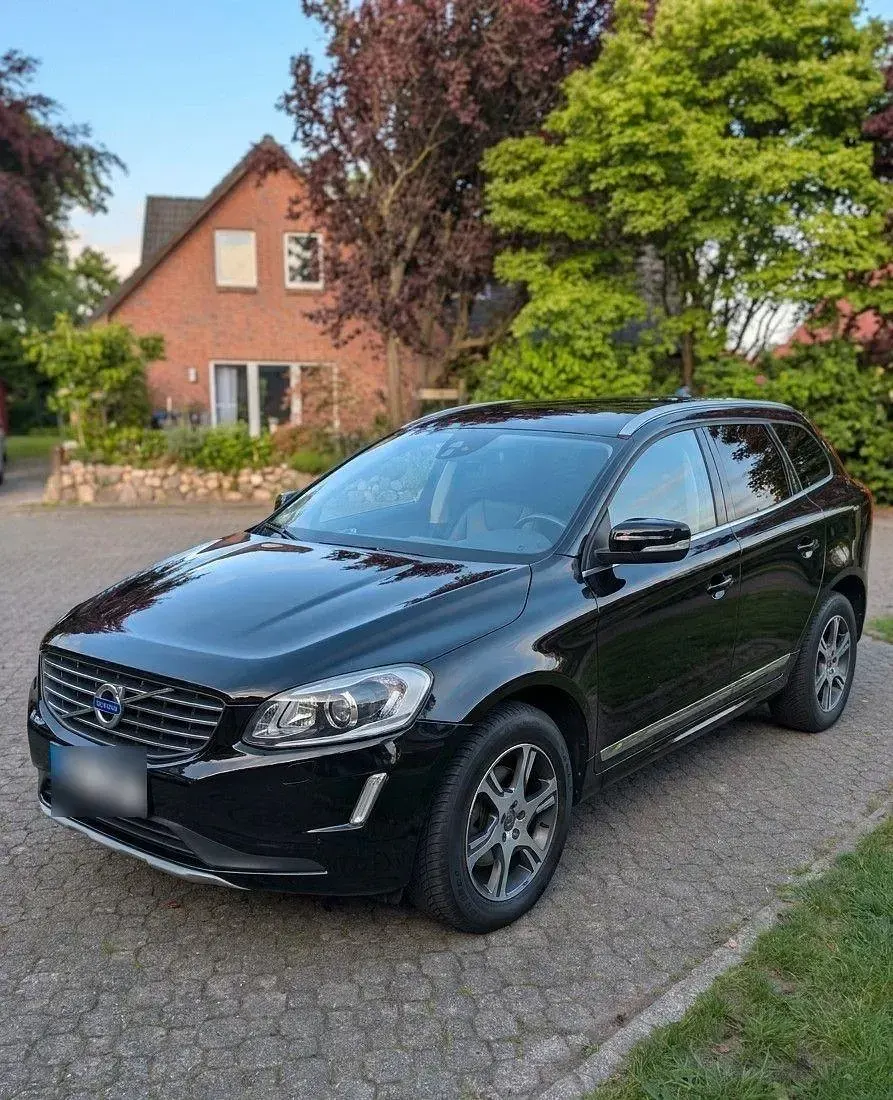 Gebraucht Volvo XC60 190 PS (139 kW) 2016 Schwarz SUV
