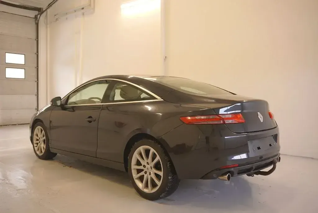 Gebraucht Renault Laguna III 173 PS (127 kW) 2012 Schwarz Coupé