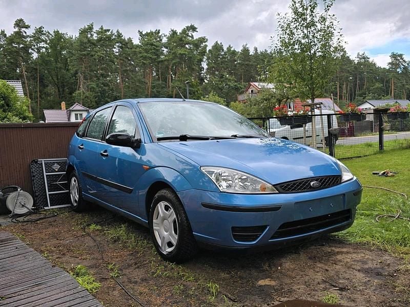 Blau Gebraucht 2003 Ford Focus Kleinwagen | 1.050 € (Fairer Preis) - Bild 1/4