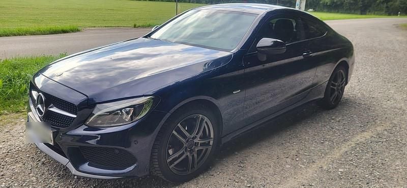 Blau Gebraucht 2018 Mercedes C220 Coupé | 21.999 € (Guter Preis) - Bild 1/4