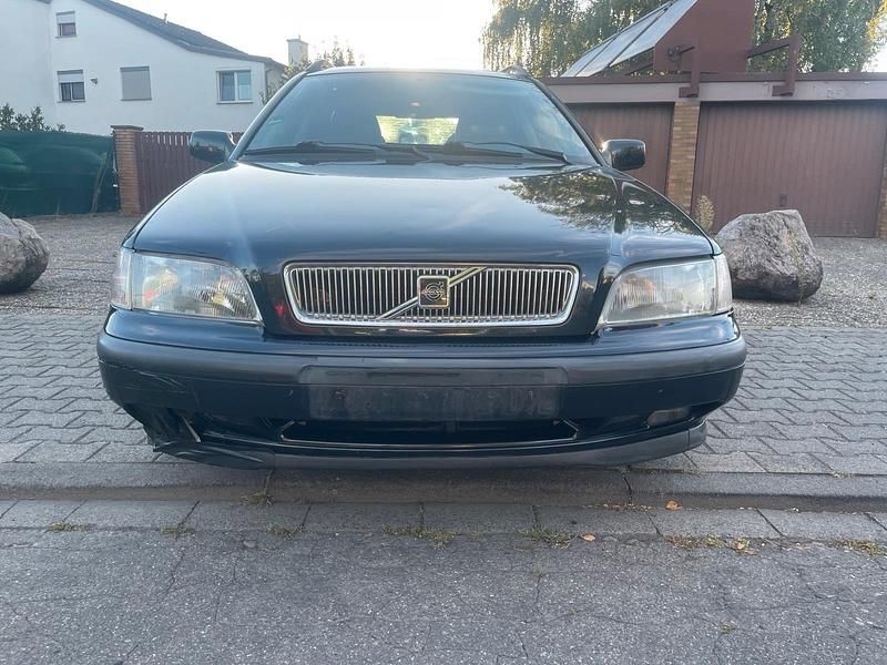 Gebraucht Volvo V40 140 PS (102 kW) 1996 Kombi