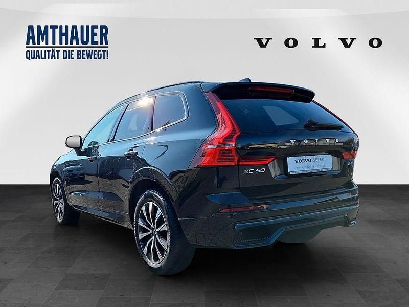 Gebraucht Volvo XC60 Plus 197 PS (144 kW) 2023 Schwarz SUV