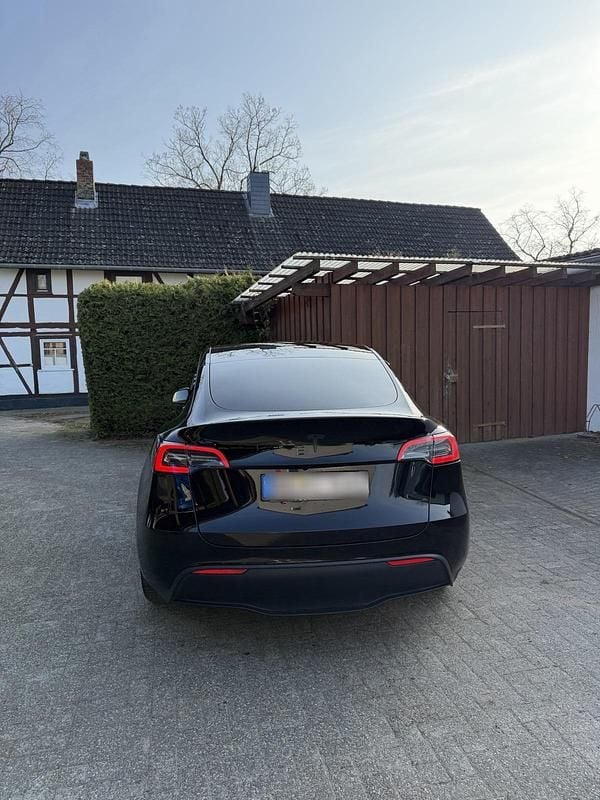 Gebraucht Tesla Model Y 219 kW (299 PS) 2024 Schwarz SUV