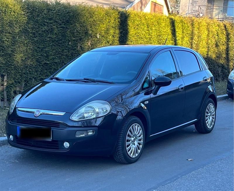 Gebraucht Fiat Punto Evo Dynamic 69 PS (50 kW) 2011 Schwarz Kleinwagen