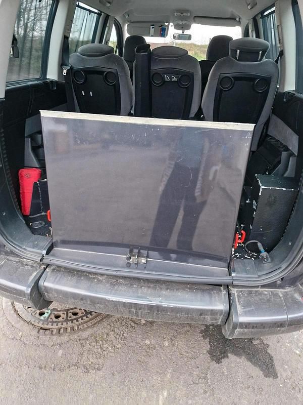 Gebraucht Citroën C8 103 PS (75 kW) 2009 Braun Van / Kleinbus