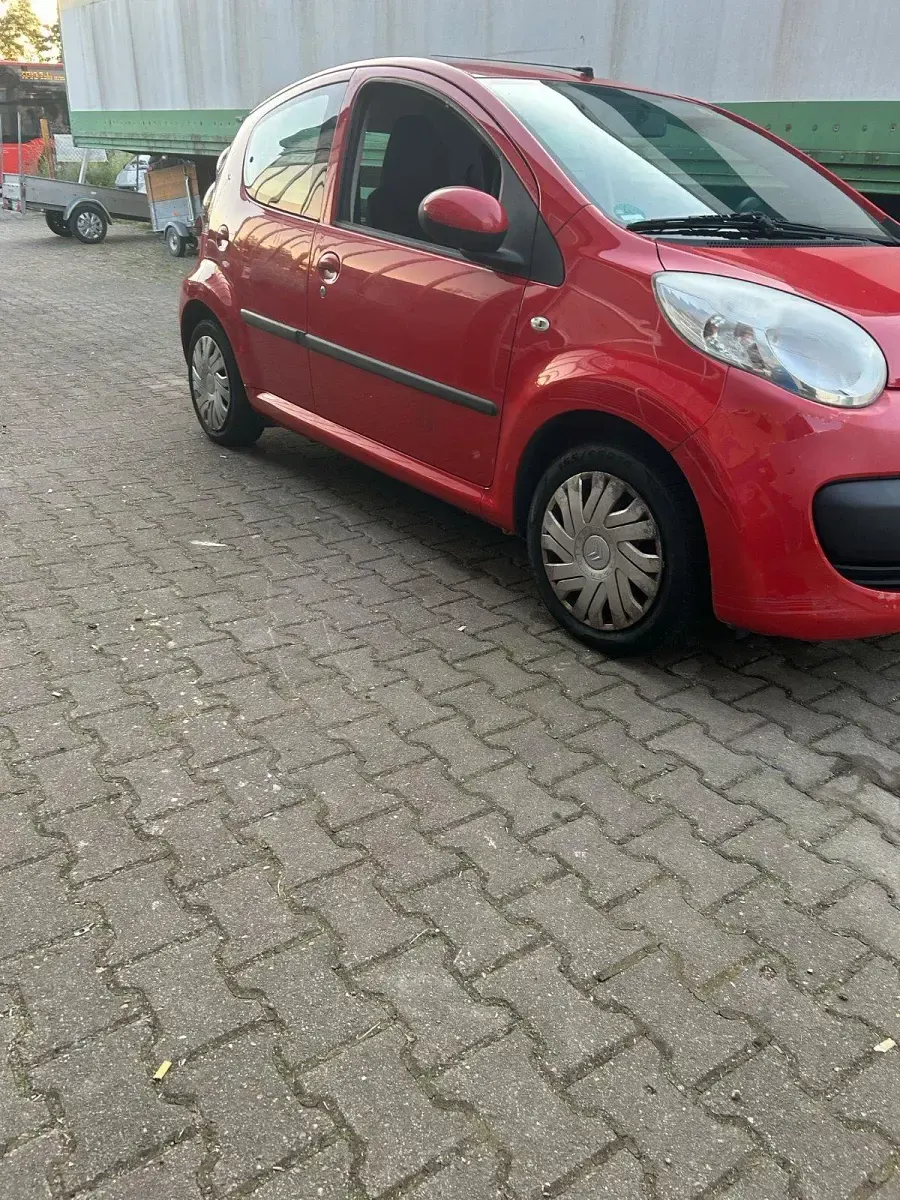 Gebraucht Citroën C1 68 PS (50 kW) 2008 Rot Kleinwagen