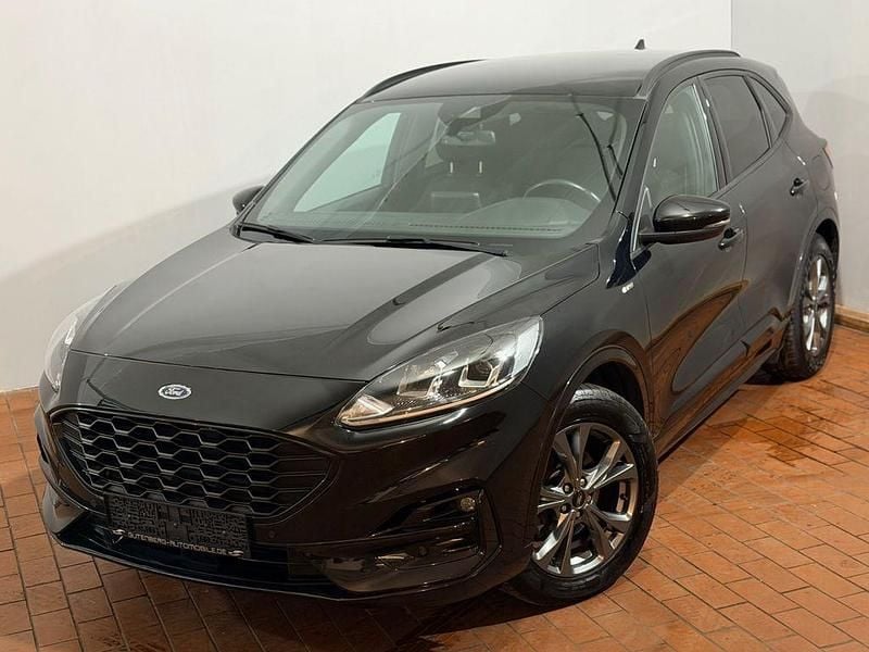 Gebraucht Ford Kuga ST-Line 120 PS (88 kW) 2021 Schwarz SUV