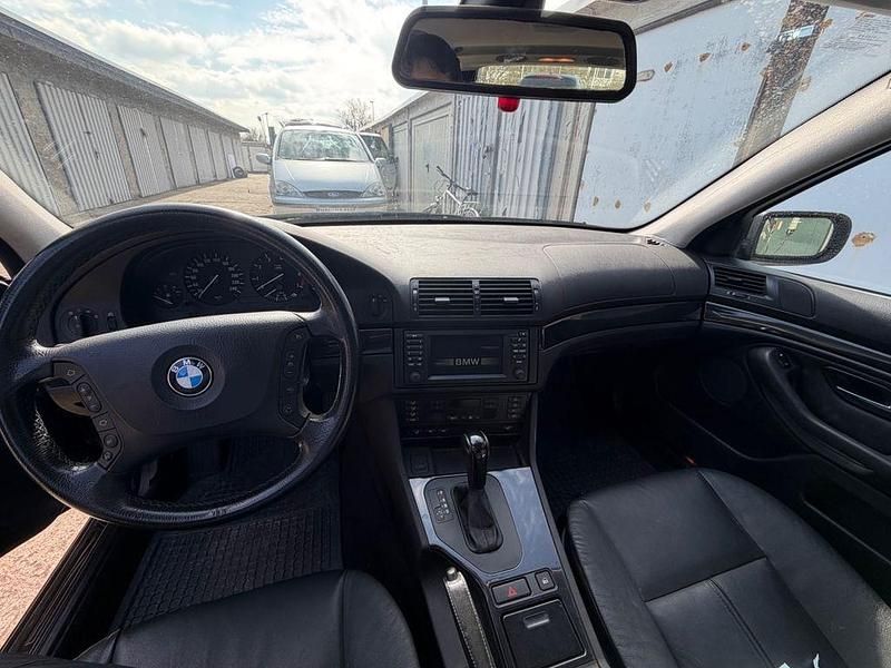 Gebraucht BMW 525 192 PS (141 kW) 2004 Schwarz Kombi