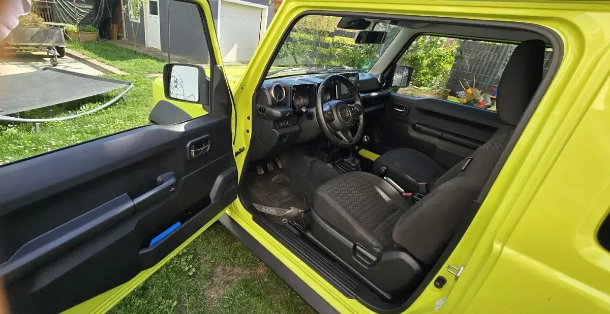 Gebraucht Suzuki Jimny 102 PS (75 kW) 2020 Gelb SUV