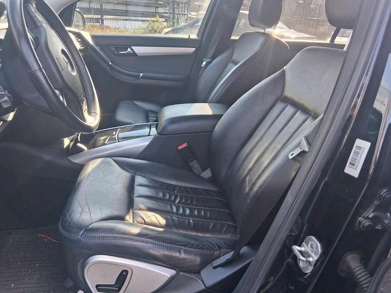 Gebraucht Mercedes R320 224 PS (164 kW) 2008 Schwarz Van / Kleinbus