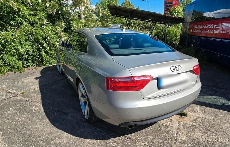 Gebraucht Audi A5 S-Line 300 PS (220 kW) 2009 Silber Coupé