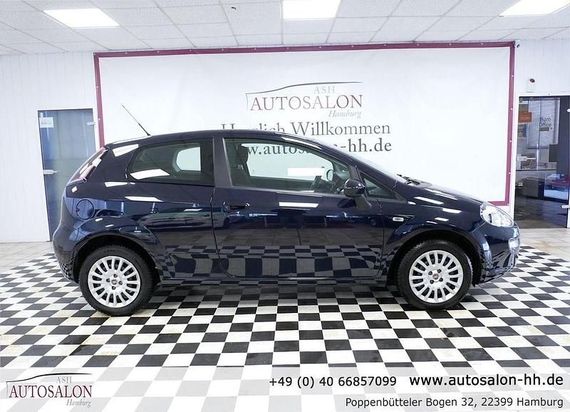 Gebraucht Fiat Punto Street 69 PS (50 kW) 2014 Blau Kleinwagen