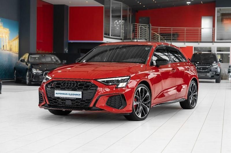 Rot Gebraucht 2023 Audi S3 Sport Limousine | 37.980 € (Superpreis) - Bild 1/4