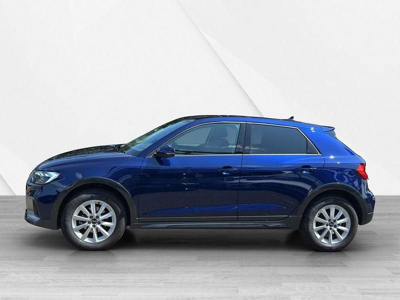 Gebraucht Audi A1 Basis 116 PS (85 kW) 2024 Navarrablau metallic Kleinwagen