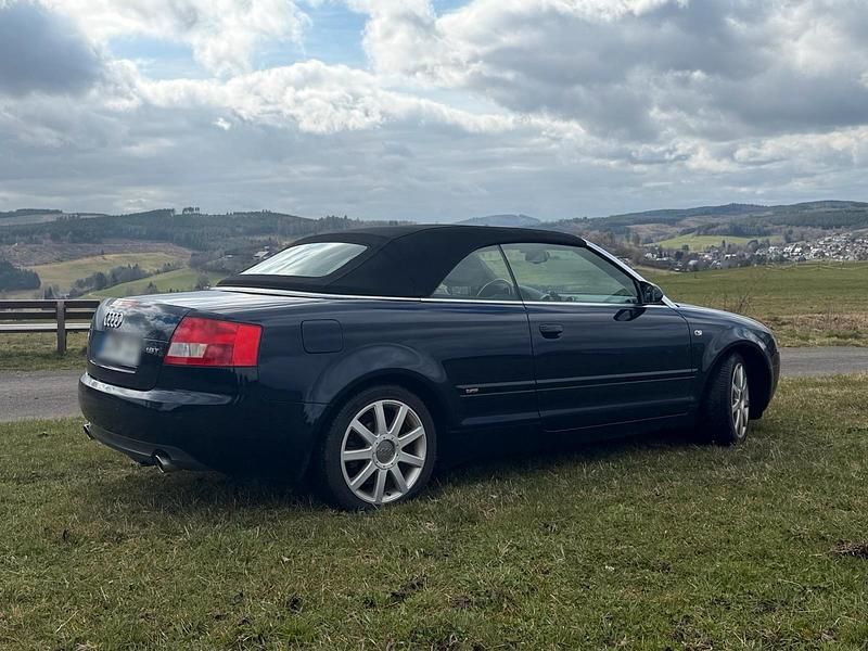 Gebraucht Audi A4 Cabriolet S-Line 163 PS (119 kW) 2004 Blau Cabrio