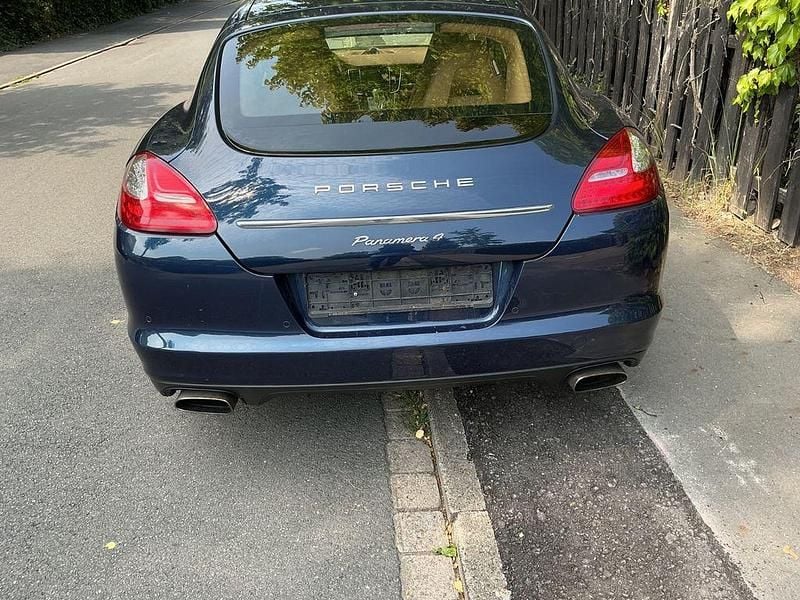 Beige Gebraucht 2010 Porsche Panamera 4 Limousine | 22.900 € (Fairer Preis) - Bild 1/4
