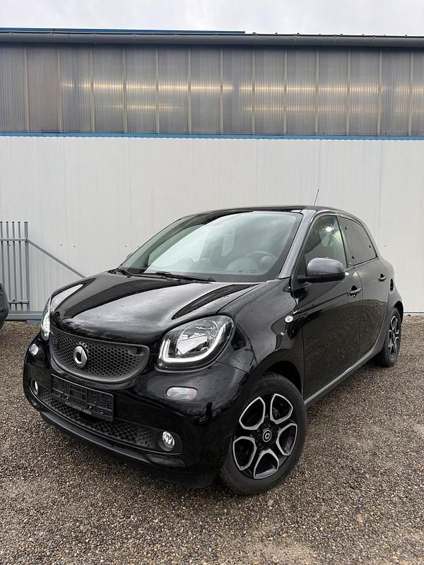 Gebraucht Smart ForFour Electric Drive 60 kW (82 PS) 2018 Schwarz Kleinwagen