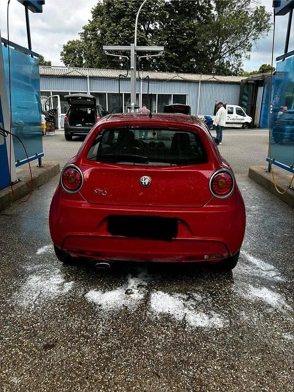 Rot Gebraucht 2009 Alfa Romeo MiTo Kleinwagen | 1.700 € - Bild 1/4