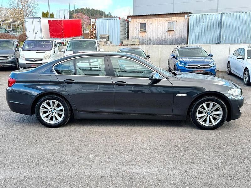 Second-hand BMW 520 184 CP (135 kW) 2012 Gri Berlinǎ