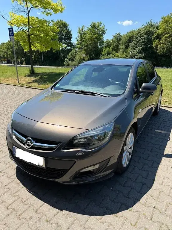 Gebraucht Opel Astra Style 120 PS (88 kW) 2015 Silber Limousine