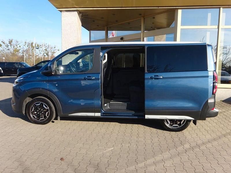 Gebraucht Ford Tourneo Active 232 PS (170 kW) 2025 Blau Van / Kleinbus