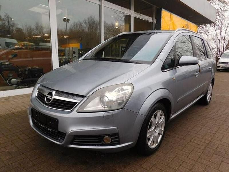 Silber Gebraucht 2005 Opel Zafira Van / Kleinbus | 3.990 € (Fairer Preis) - Bild 1/4