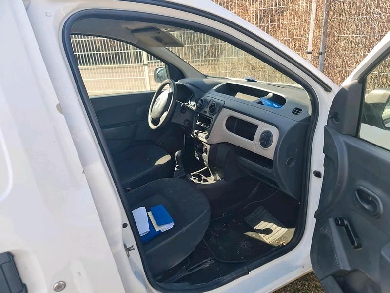 Gebraucht Dacia Dokker 2013 Weiß Van / Kleinbus