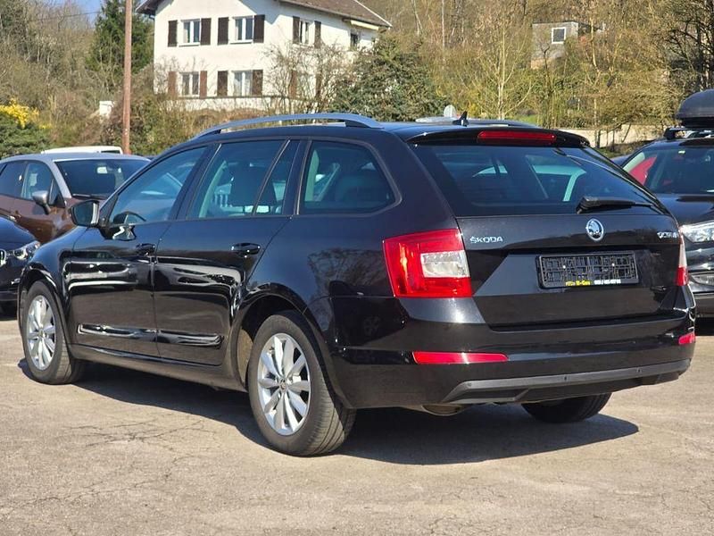 Gebraucht Skoda Octavia Style 150 PS (110 kW) 2016 Schwarz Kleinwagen