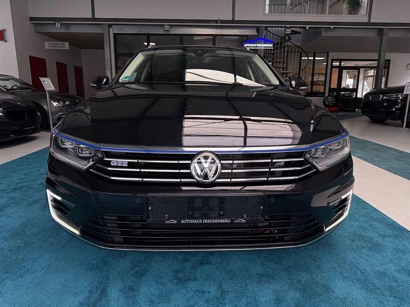 Gebraucht VW Passat Highline 218 PS (160 kW) 2018 Schwarz Kombi
