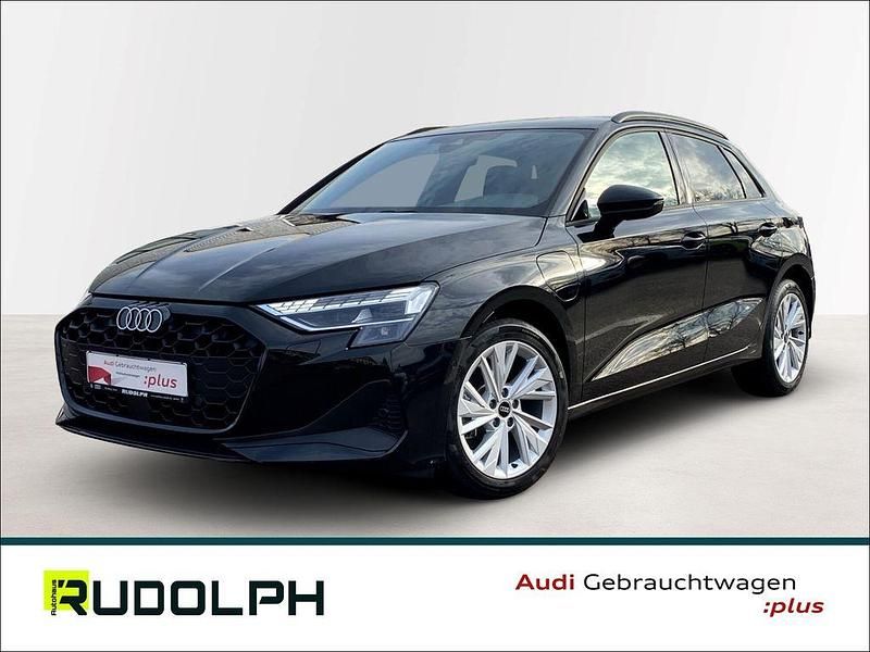 Second-hand Audi A3 Sport 204 CP (150 kW) 2025 Negru Berlinǎ