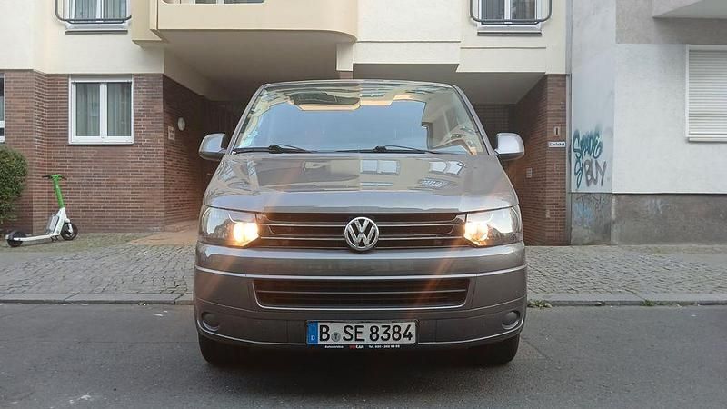 Grau Gebraucht 2013 VW T5 Van | 21.500 € (Teuer) - Bild 1/4