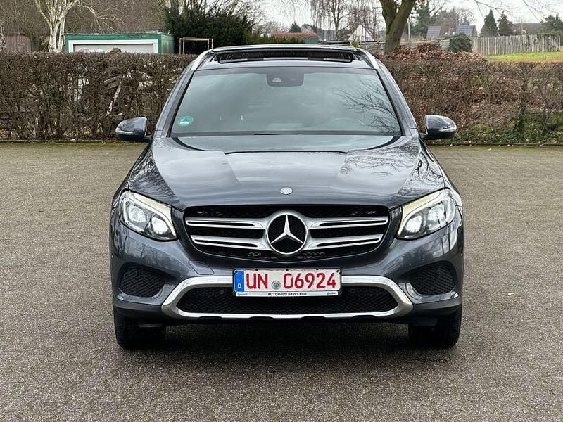 Gebraucht Mercedes GLC250 AMG line 204 PS (150 kW) 2015 Grau SUV