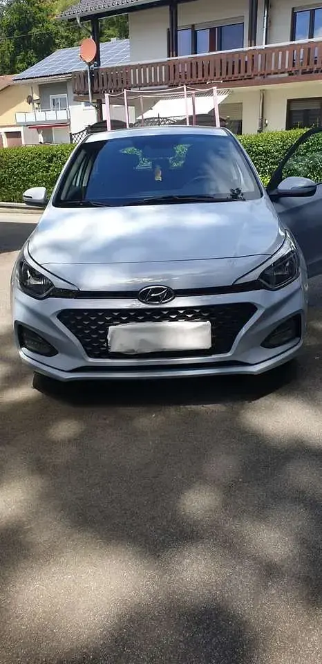 Gebraucht Hyundai i20 86 PS (63 kW) 2019 Kleinwagen