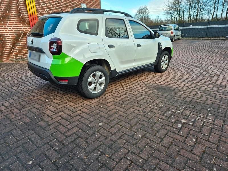 Gebraucht Dacia Duster Deal 101 PS (74 kW) 2021 Weiß SUV
