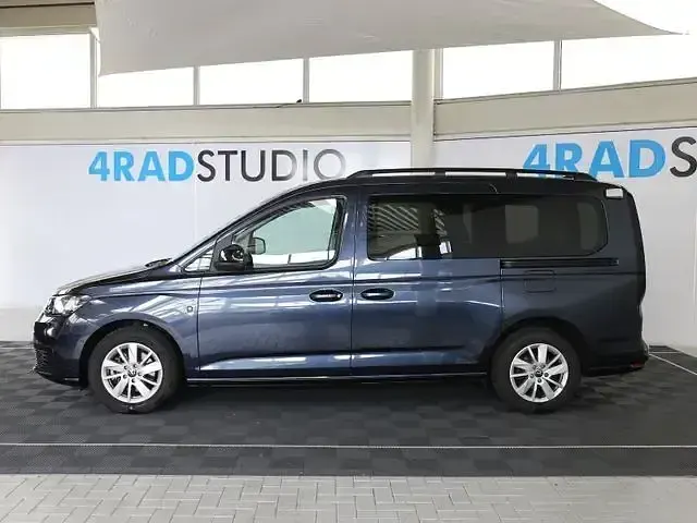 Gebraucht VW Caddy Maxi 122 PS (89 kW) 2024 Blau Van / Kleinbus