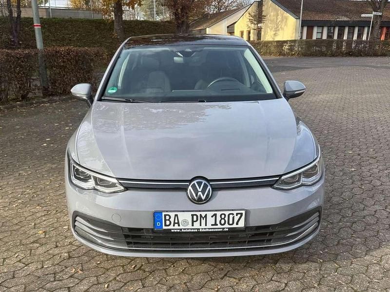 Gebraucht VW Golf VIII Move 150 PS (110 kW) 2023 Grau Limousine