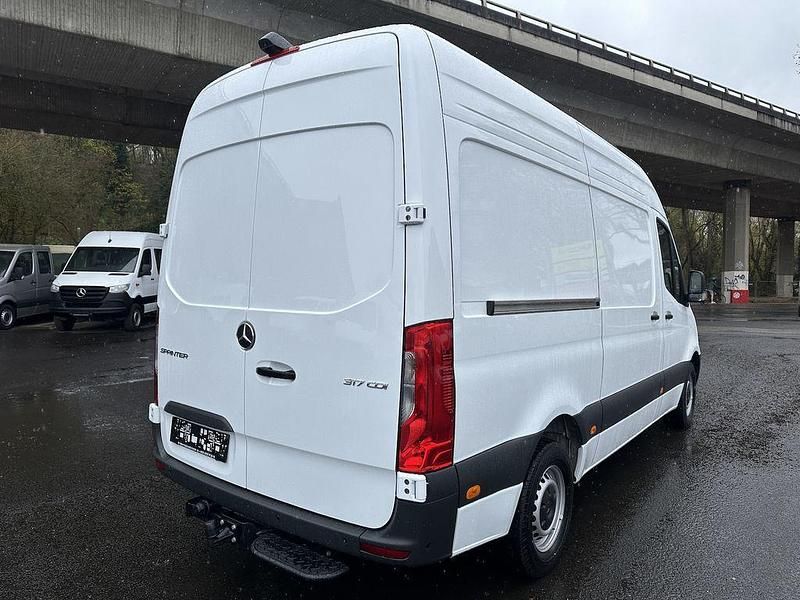 Gebraucht Mercedes Sprinter 170 PS (125 kW) 2025 Weiß Van