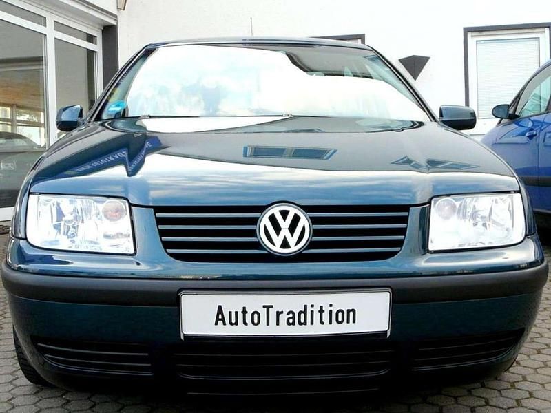 Gebraucht VW Bora Comfortline 105 PS (77 kW) 2004 Oceanicgrün perleffekt Limousine