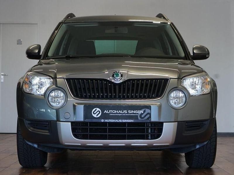 Gebraucht Skoda Yeti Plus Edition 110 PS (80 kW) 2011 Grau (platin grau) andere SUV