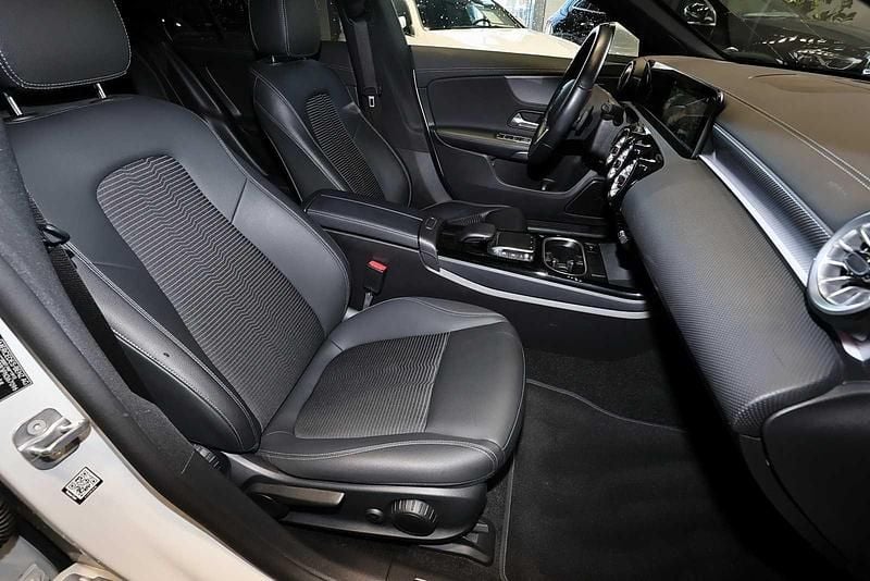 Gebraucht Mercedes CLA250 Progressive 160 PS (117 kW) 2022 Digitalweiß Limousine