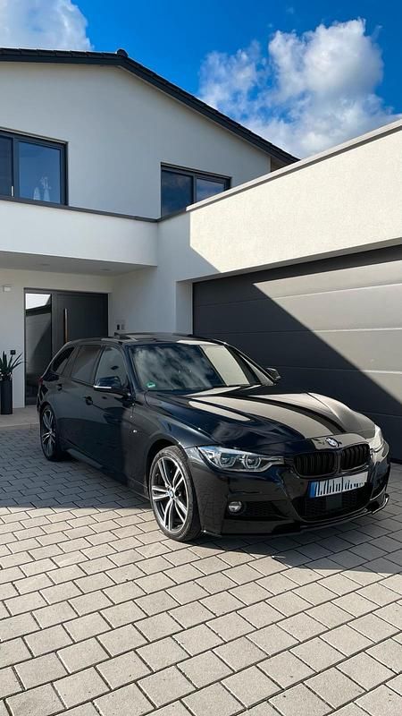 Schwarz Gebraucht 2015 BMW 335 M Sport Kombi | 20.900 € - Bild 1/4