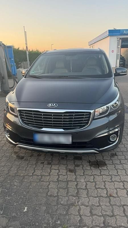 Gebraucht Kia Carnival 200 PS (147 kW) 2017 Van / Kleinbus