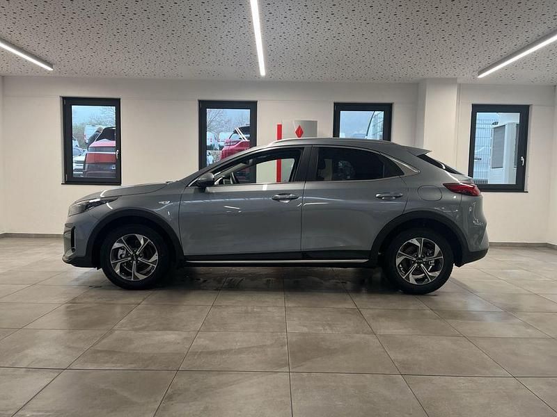 Neu Kia XCeed Vision 150 PS (110 kW) 2026 Lunar silver SUV