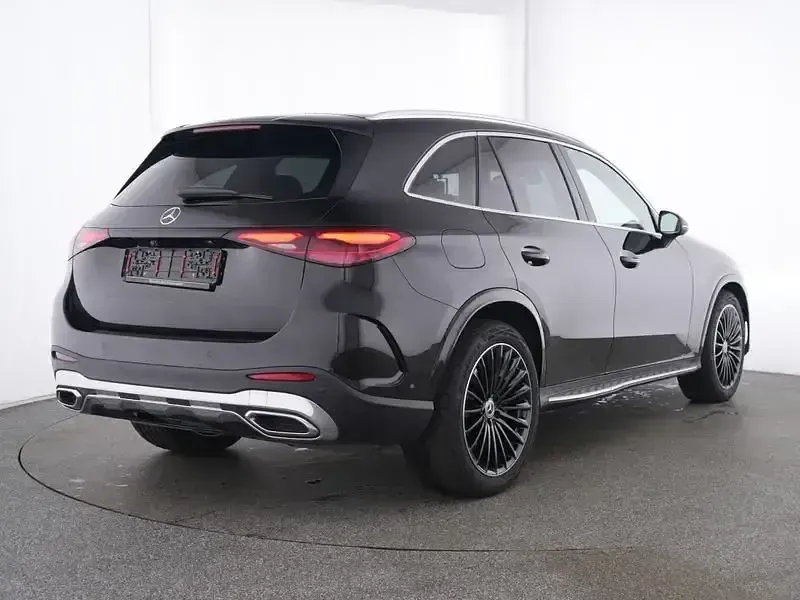 Gebraucht Mercedes GLC450 AMG 367 PS (269 kW) 2025 Schwarz SUV