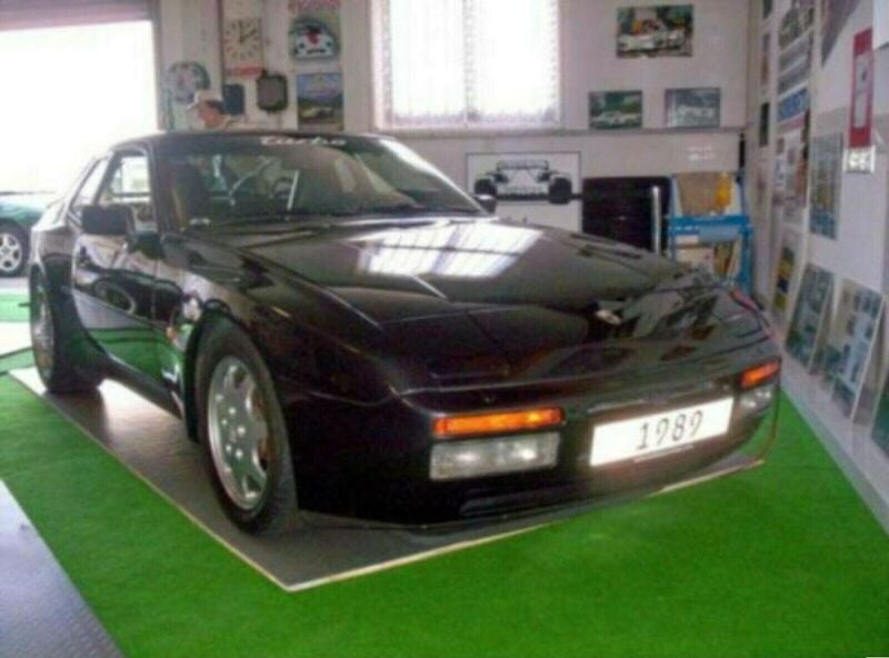 Schwarz Gebraucht 1989 Porsche 944 Turbo S Coupé | 39.944 € - Bild 1/4