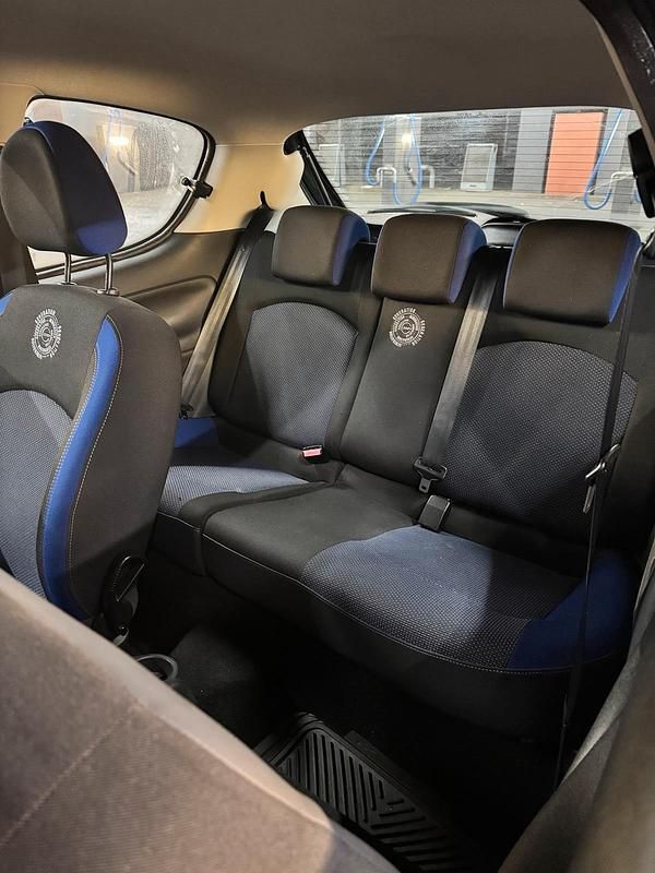 Gebraucht Peugeot 206+ 60 PS (44 kW) 2012 Kleinwagen